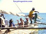 Départ en pirogue en famille du gite